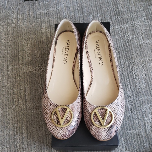 Valentino Shoes - Womens Valentino flats